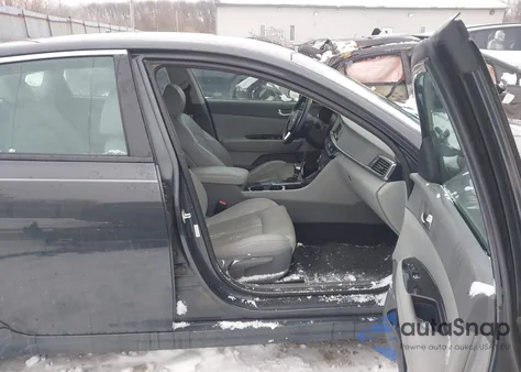 2016 Kia Optima Ex z USA, uszkodzony, nr VIN 5XXGU4L31GG094589